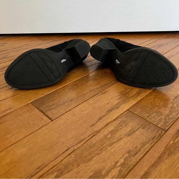 Dr. Scholl’s Cheer Lace Up Booties - Picture 6 of 8